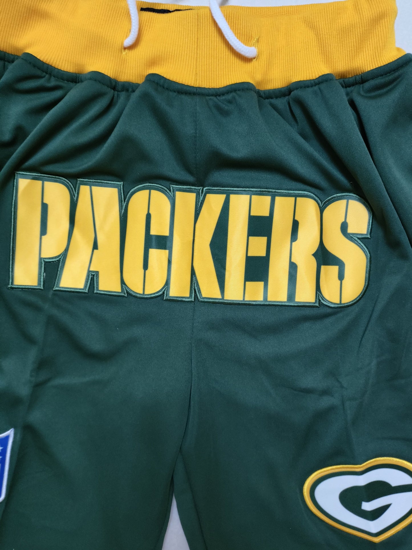 GREEN BAY PACKERS GREEN SHORTS