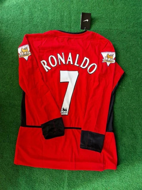 Cristiano Ronaldo Manchester United 2002 2004 Red Retro Long Sleeve Jersey