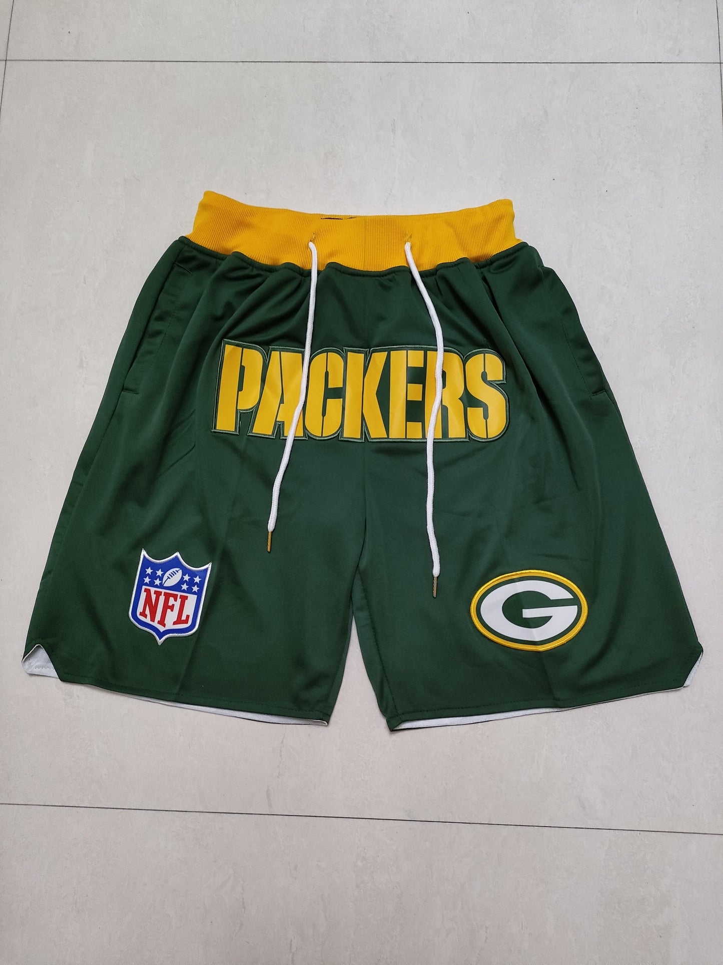 GREEN BAY PACKERS GREEN SHORTS
